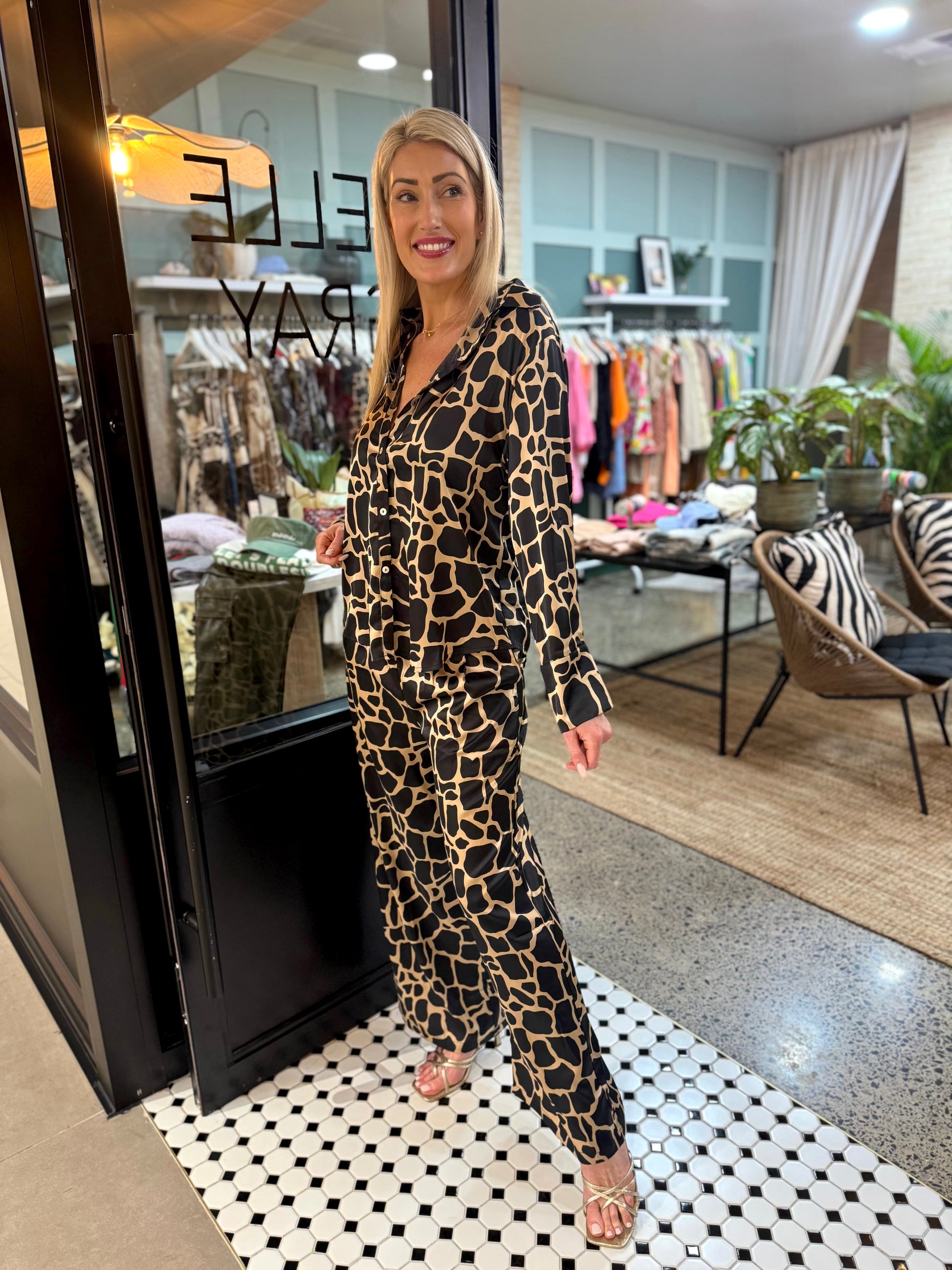 Savannah Opulence Shirt & Pants Set