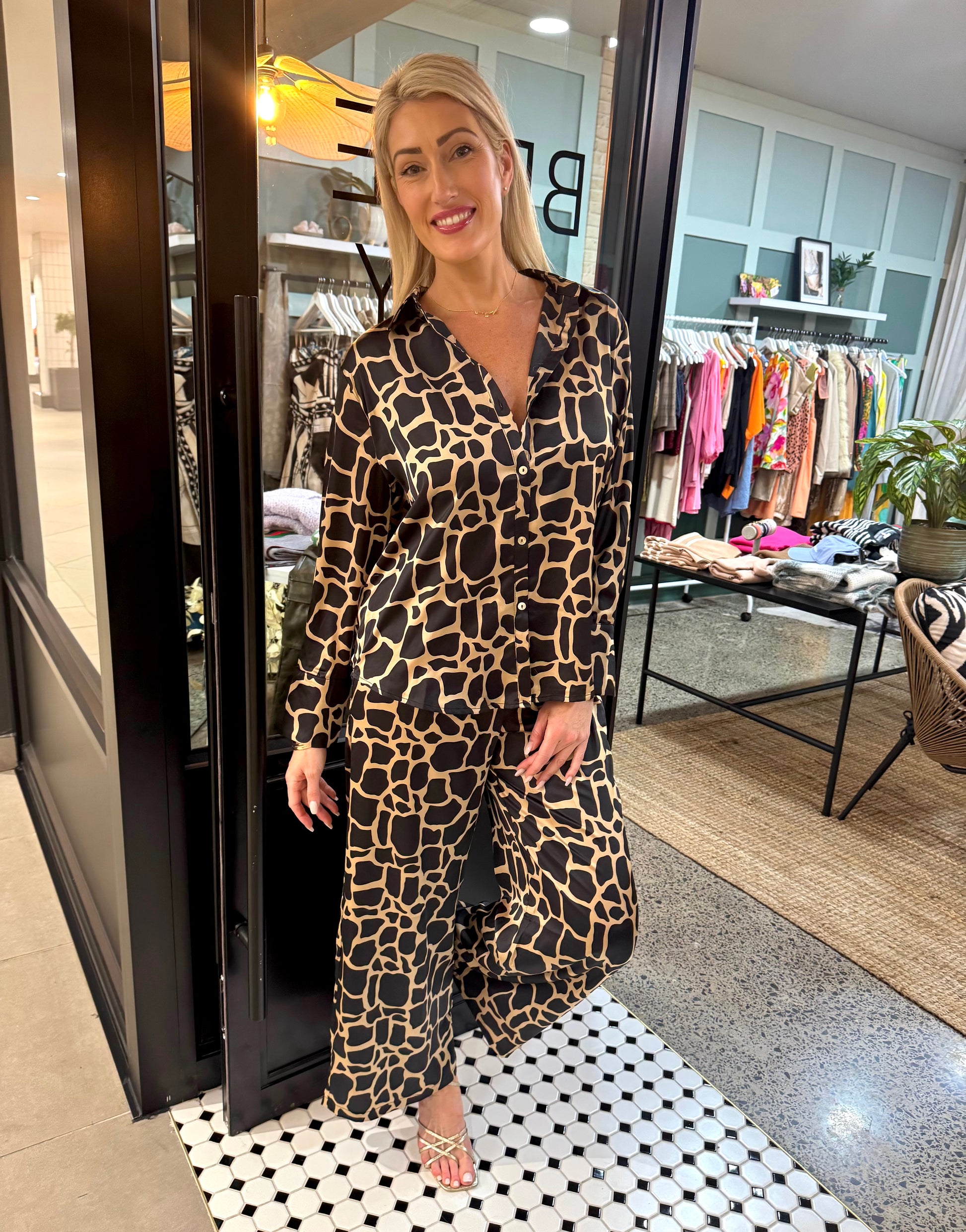 Savannah Opulence Shirt & Pants Set