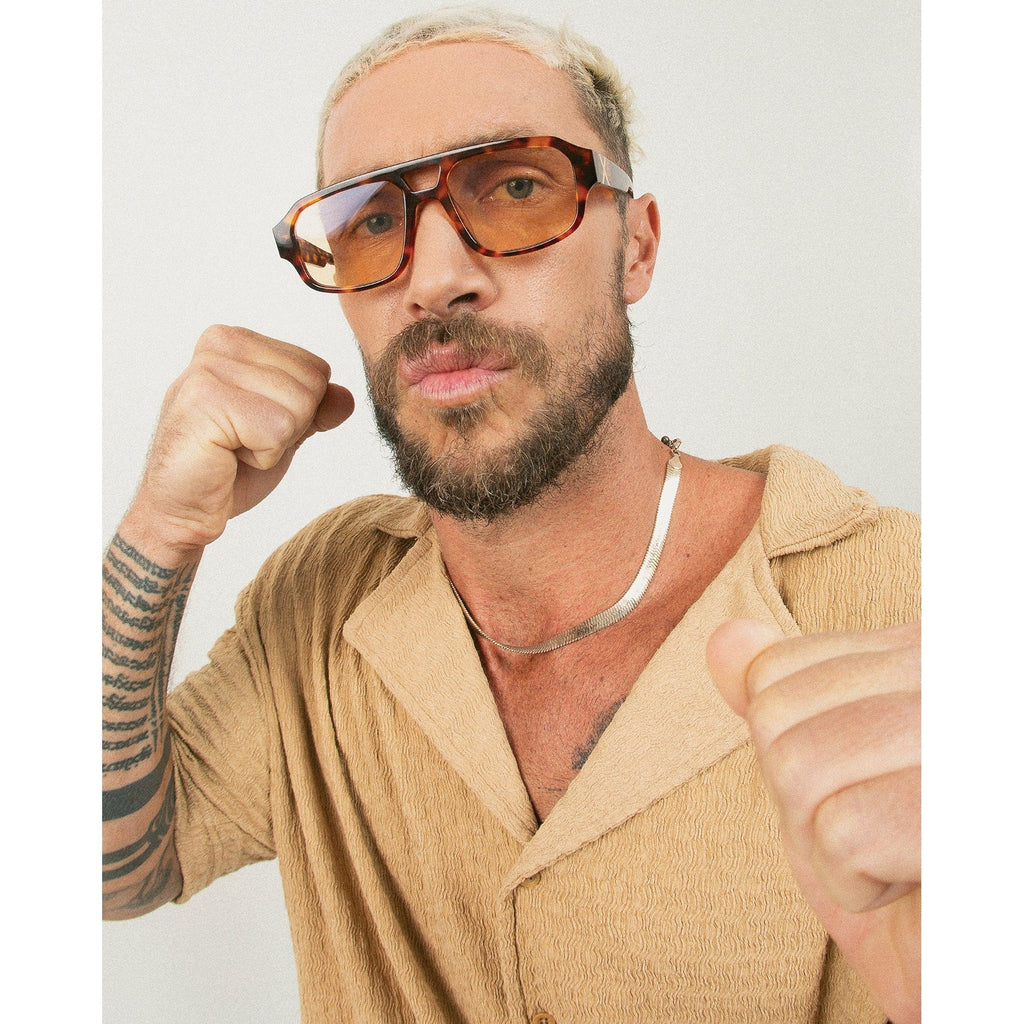 Oscar x Frank Makati Light Tort / Yellow Photochromic